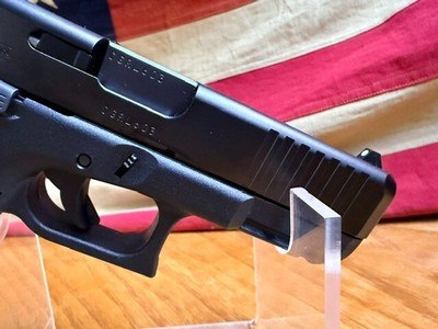 GLOCK 19 GEN 5 - Image 2 of 12