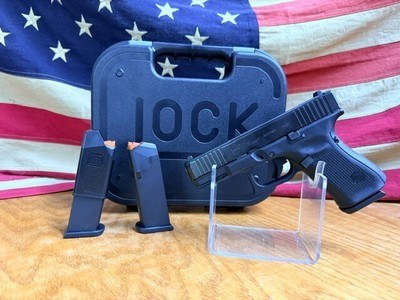 GLOCK 19 GEN 5 - Image 1 of 12