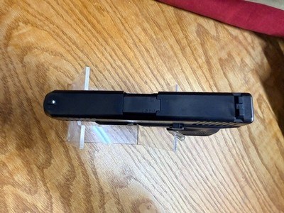 GLOCK 19 GEN 5 - Image 7 of 12
