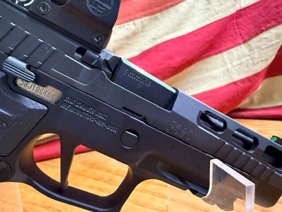 SIG SAUER P320 - Image 5 of 11