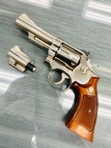 SMITH & WESSON MODEL 19-4 COMBAT MAGNUM .357 MAG. TWO BARREL SET 4