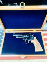 SMITH & WESSON PERFORMANCE CENTER CLASSIC SERIES MODEL 29-10 .44 MAGNUM ENGRAVED - 1 of 12