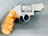 SMITH & WESSON MODEL 66-2 SNUB NOSE .357 MAGNUM W/ COMBAT GRIPS AND ADJUSTABLE TRITIUM SIGHTS - 2 of 6