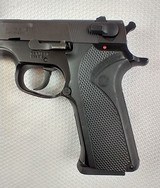 Smith and Wesson 9159mm - 3 of 10