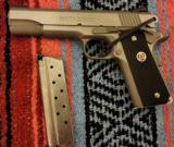 Colt Delta Elite 10mm - 1 of 5