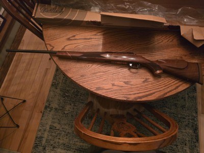 Weatherby vanguard deluxe 300 wby mag - Image 1 of 12
