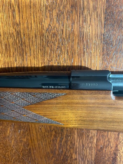 Left Hand Weatherby Mark V Custom Deluxe