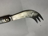 Press Button Knife Co One Arm Man's Knife Automatic Fork OLD VINTAGE - 2 of 9