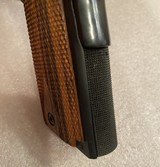 Old School, custom Colt, 1911 - 4 of 15