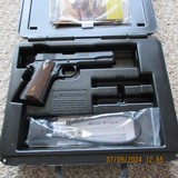 Browning Pistol - Model 1911-22, Caliber 22LR
semi automatic Pistol - 3 of 9