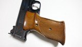 Smith & Wesson Model 41 22 LR Semi-Auto pistol MINT! - 5 of 12