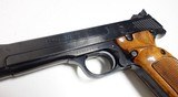 Smith & Wesson Model 41 22 LR Semi-Auto pistol MINT! - 11 of 12