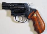 Smith & Wesson Model 36, Chiefs Special engr.- #2654 - 2 of 6