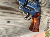SMITH AND WESSON.
MODEL.
27-2.
LIKE NEW - 14 of 15