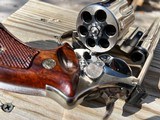 SMITH AND WESSON.
MODEL.
27-2.
LIKE NEW - 9 of 15
