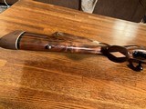 WEATHERBY.MARK. V.LEFT.HAND.ACTION.300. WEATHERBY.MAG.99 %.Condition - 7 of 16