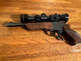 THOMPSON CENTER.218.BEE.WITH.LEUPOLD.2.5.X.6.SCOPE.LIKE.NEW. - 5 of 13