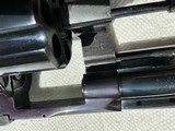 COLT.
PYTHON.
375. MAG.
MADE
IN 1971.
99 %. CONDITION. VERY LITTLE. USEED - 3 of 18