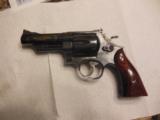 SMITH WESSON ELMER KEITH COMMEMORATIVE 44 MAGNUM, 1OF 2500, GOLD INLAY, 4IN,99.9% COND - 1 of 11