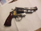 SMITH WESSON ELMER KEITH COMMEMORATIVE 44 MAGNUM, 1OF 2500, GOLD INLAY, 4IN,99.9% COND - 2 of 11