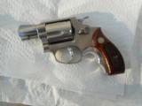 smith wesson model 60 no dash,5 shot revolver, 2in barr, ROUND BUTT, polished stainless, 1969 YOM, MINT COND - 1 of 12