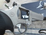TAURUS TRACKER,M992 22MAG/22LR,ANIB 4INCH BULL BARREL,BRUSHED STAINLESS,TARGET ADJUSTABLE SIGHTS,ORIG BOX,PAPERS - 8 of 11