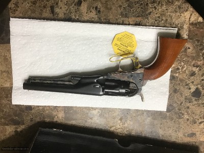 Colt The Authentic Blackpowder Series,1862 Pocket Police 36caliber,5.5 barrel,made in 1978,F1500 model,NEW in factory box,UnFIRED