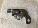 S & W model 649 Stainless 38cal special,5 shot,J frame,round butt,smith Wesson wood grips 98% cond - 4 of 11