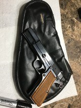 Browning Hi Power, 9mm T series,Belgium made,fixed sights, never fired with Browning pouch - 3 of 15