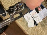 Smith & Wesson.Model 686-6 PLUS,357 magnum,7 rounds,6in barrel.NEW IN Matching Factory Box,never fired - 8 of 12