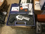 COLT KODIAK,44 Magnum revolver, 6 shot,4inch ported barrel,bright stainless,HD frame, NEW IN BOX,Never Fired - Image 11 of 12