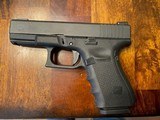 Glock 23 gen 4 .40 S&W - 1 of 4
