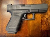 Glock 23 gen 4 .40 S&W - 2 of 4