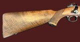 Winchester model 70 Super grade 1948
.270 WCF - 2 of 15
