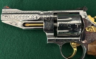 American Freedom Tribute Revolver.America Remembers number 9 of 250 - Image 7 of 9