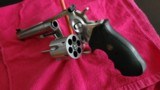 Ruger Redhawk, .44 magnum, 5.5 inch barrel, stainless steel - 3 of 4