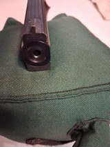 High Standard The Victor, .22 LR - 8 of 8