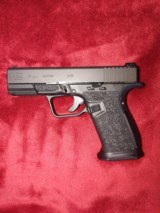 Glock 19 Nomad Custom - 2 of 9