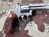 SMITH & WESSON MODEL 686 / .357 MAG - 1 of 13