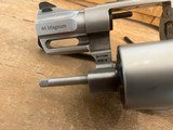 Smith & Wesson Performance Center Model 629-6 44 MAG - 14 of 19