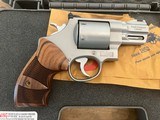 Smith & Wesson Performance Center Model 629-6 44 MAG - 4 of 19