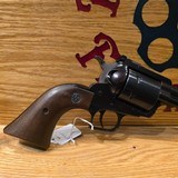 RUGER NEW MODEL SUPER
BLACKHAWK 44MAG - 5 of 12