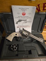 RUGER NEW MODEL BLACKHAWK IN 45LC AND 45ACP STAINLESS MODEL 05243 FLATTOP - 3 of 10