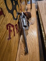 HERE IS A NICE SMITH 10-5 FACTORY NICKEL MADE IN 1975 38 SPECIAL WITH WAYNE CO 1615 ON FRAME - 2 of 9