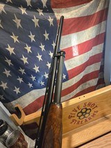 WINCHESTER MODEL 12 IN GREAT SHAPE AND WOOD IS GREAT VENTED RIB 28 INCH BARREL 2 3/4 SHELLS MOD BARREL - 13 of 13