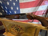 RARE WINCHESTER MODEL 6500 SPORTER 12GA. VENTED WIDE RIB WITH 6 CHOKE TUBES IMP AND FULL IN GUN 2 EXTRA FULL 1 MOD 1 SKEET - Image 4 of 14