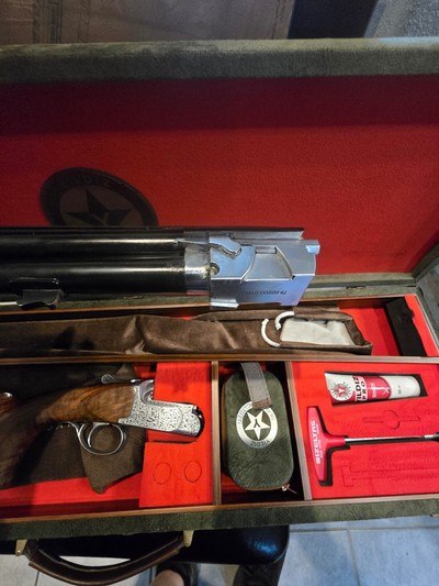 YILDEZ PRO SPORTING SPECIAL 20GA WITH ORIGINAL HARD CASE 30IN BARREL WITH HARD CASE - Image 4 of 15