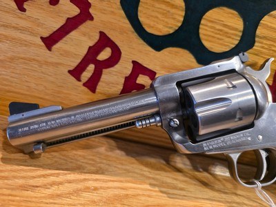 RUGER NEW MODEL BLACKHAWK 357MAGSS - Image 3 of 9