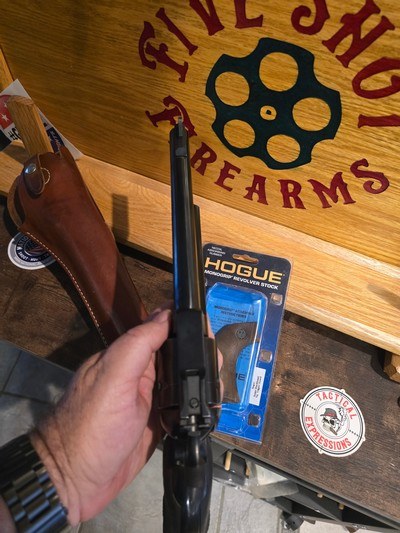 RUGER NEW MODEL SUPER BLACKHAWK 44MAG - Image 4 of 10