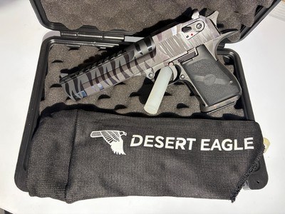 Desert Eagle .50 AE Black Tiger Stripes SKU (DE50BTS) NEW - Image 1 of 2